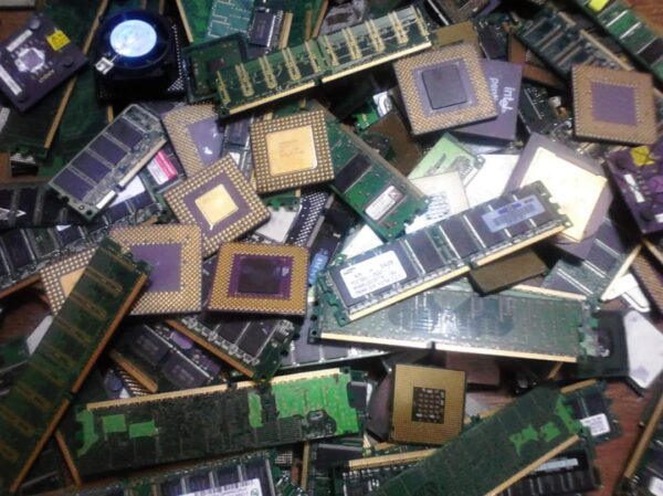 E-Waste all kinds, Chips Circuit Boards - Image 4