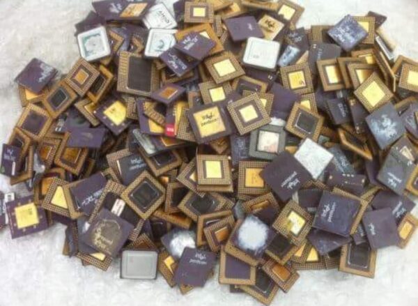 E-Waste all kinds, Chips Circuit Boards - Image 2